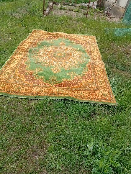 Sprzedam dywan używany
