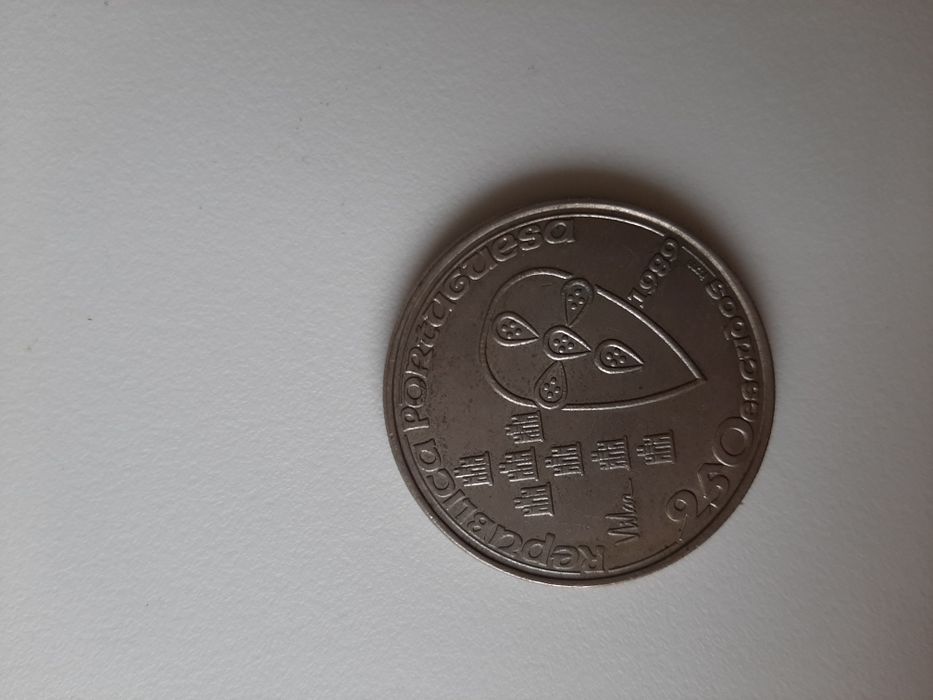 Moedas escudo