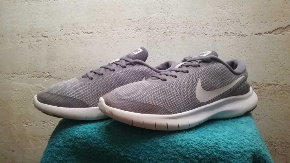 Buty do biegania NIKE FLEX EXPERIENCE 7 r.39 stan bardzo dobry