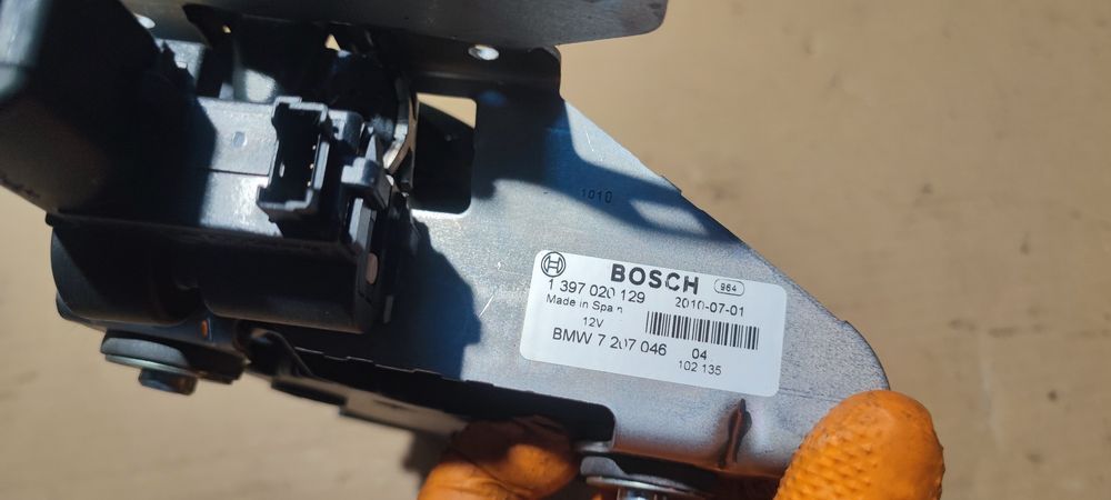 Mechanizm wycieraczki tył zamek szyby tył BMW f11