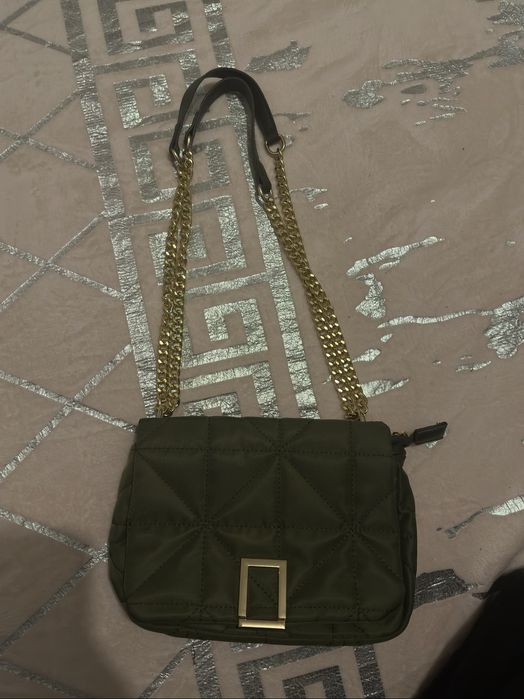 Bolsas novas e lindas