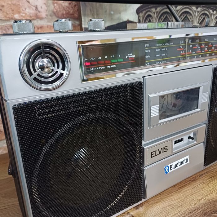 Radiomagnetofon z czasów 70-90
