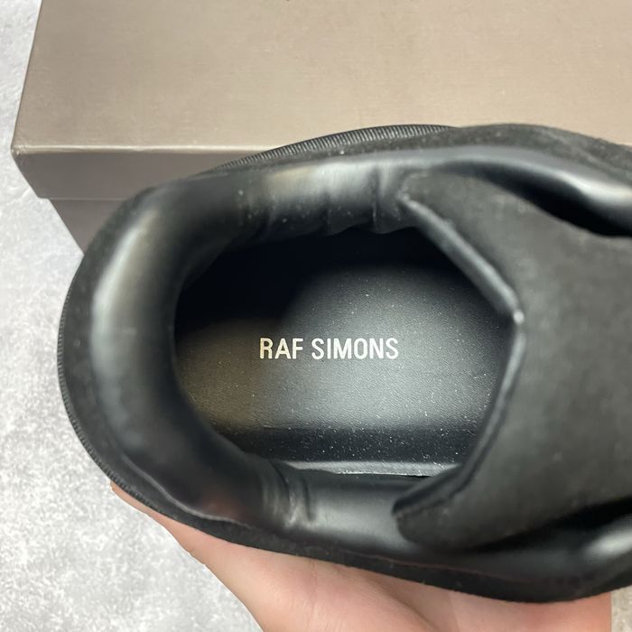 В НАЯВНОСТІ Adidas x Raf Simons Antei runner