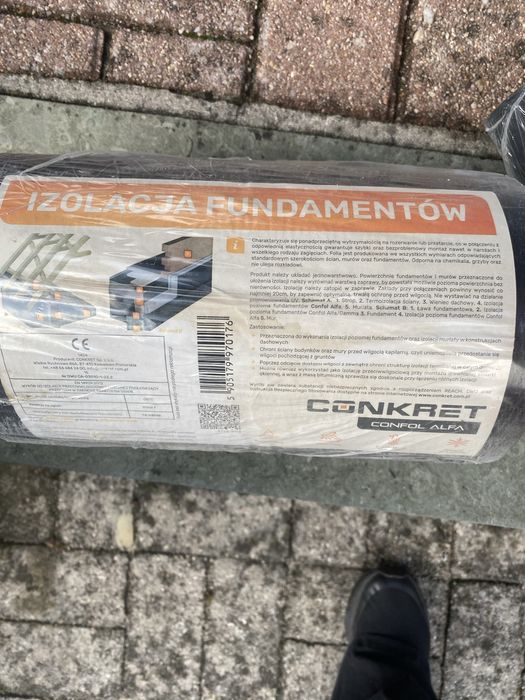 Folia do fundamentów