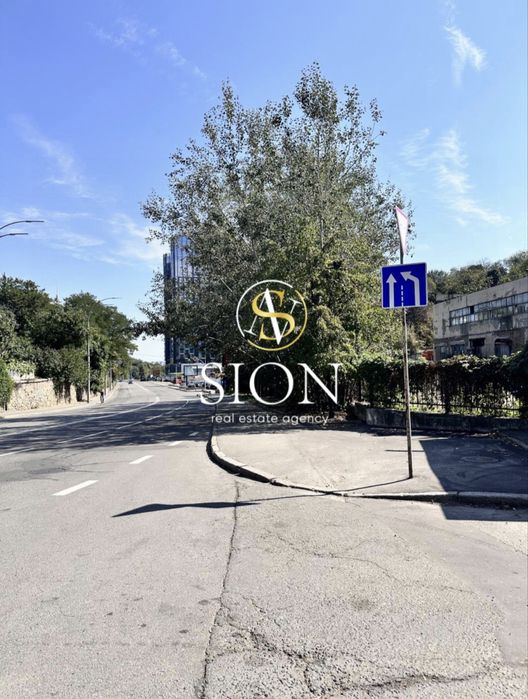 Аренда земельного участка в центре города, 15 соток