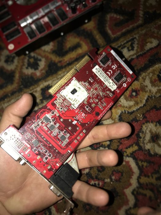 Продаю доволі рідкісну AGP-8X  3450/512 мб