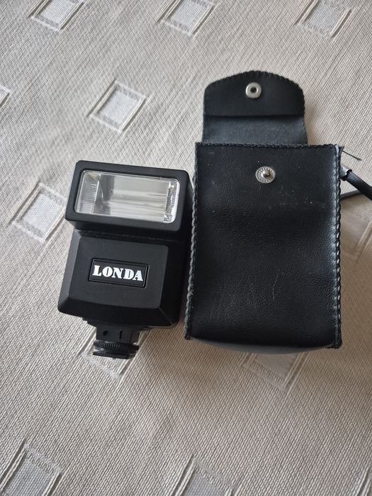 Lampa blyskowa Londa