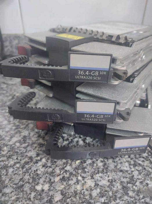 Discos HP 18.2GB a 300GB SCSI Ultra 320 3.5" Hot-Plug