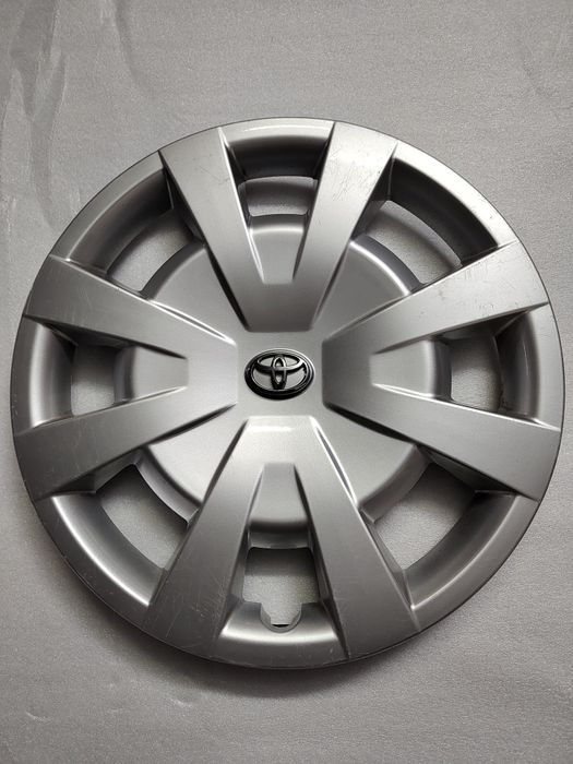 Колісні ковпачки Toyota R16 Original