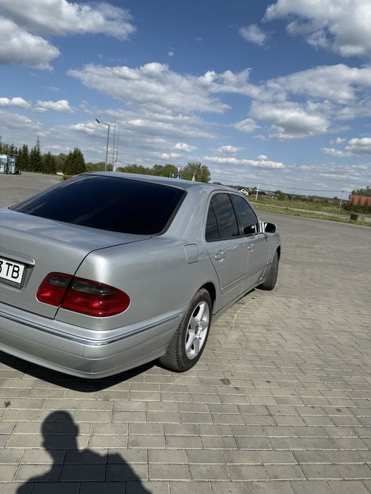 Продам мерседес w210