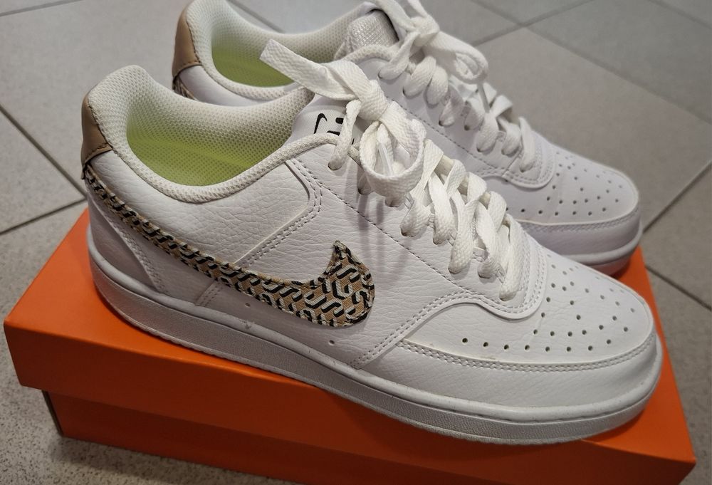 Кросівки Nike W NIKE COURT VISION LO NN NU FN7323-100