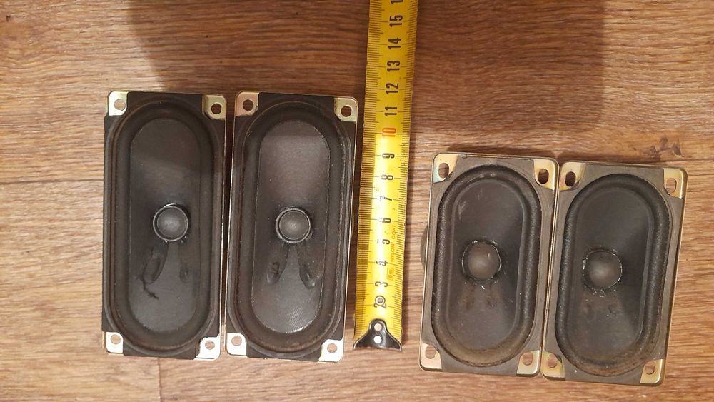 Динамики  на 5 V 2 пары