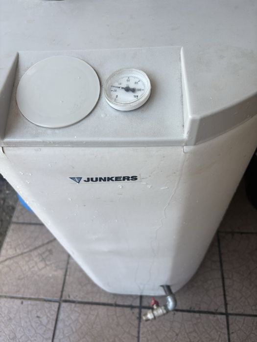 Zasobnik ciepłej wody Junkers