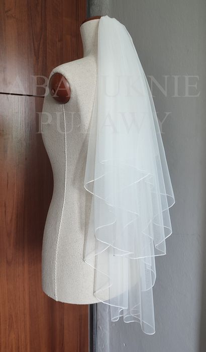 Nowy welon ślubny 60/80. Ivory.