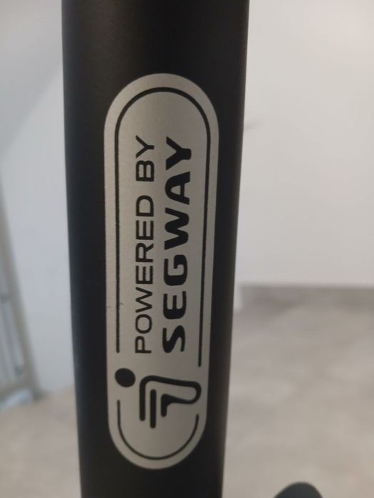 Sprzedam hulajnogę elektryczną Ninebiot KickScooter F20D
