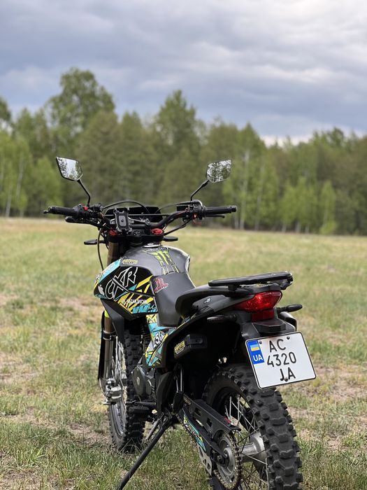 Продам кросовий мотоцикол Shineray 250 6c
