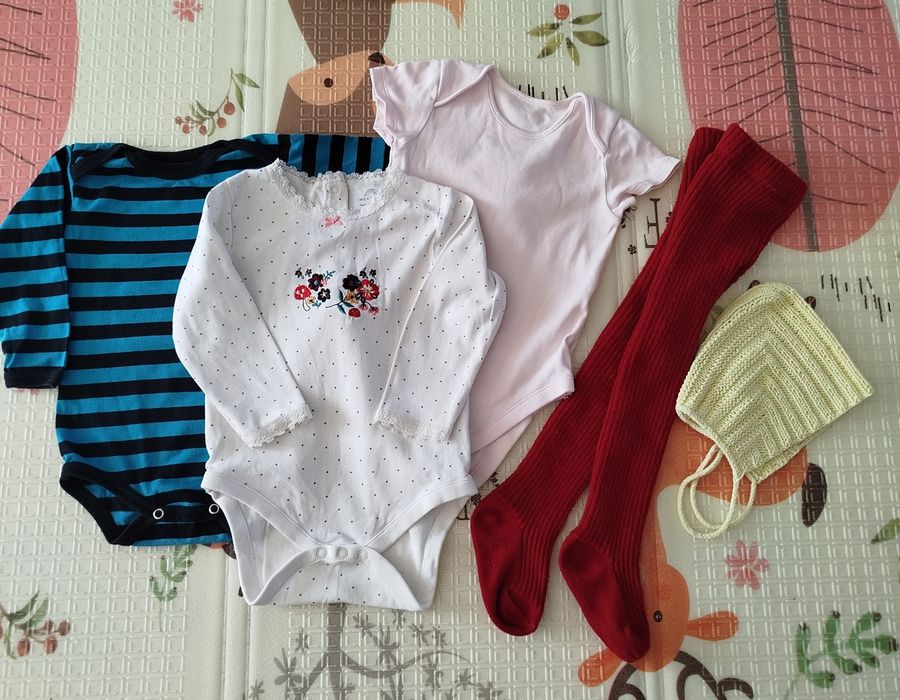 Лот одягу для дівчинки, плаття,боді, чоловічки, штани