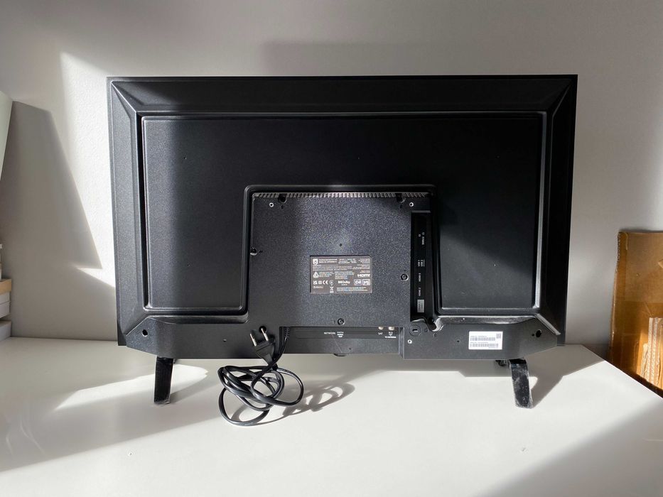 TV Philips 32" HD Smart TV