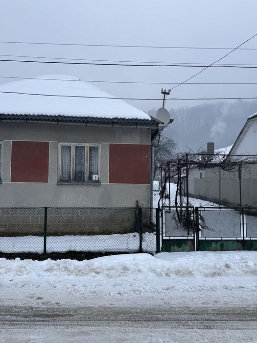 Продається дім, земельна участка, недалеко від ужгороду