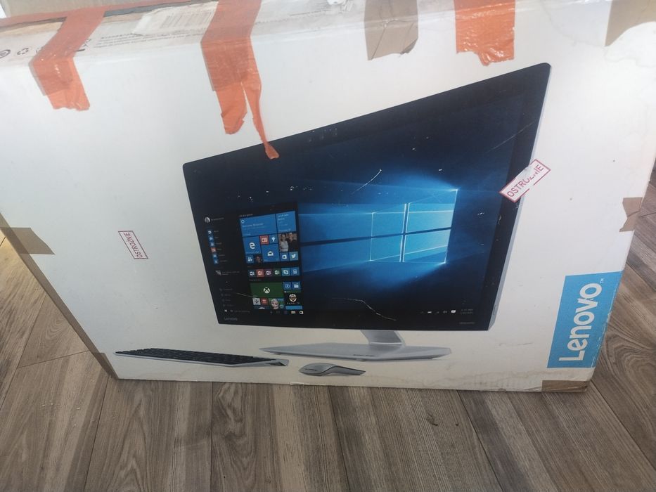 Komputer All on One Lenovo