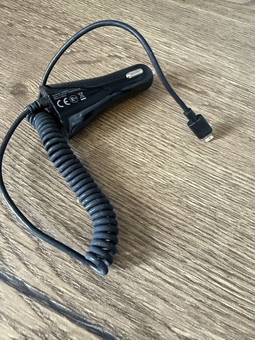 Ładowarka zapalniczkowa do Iphone
