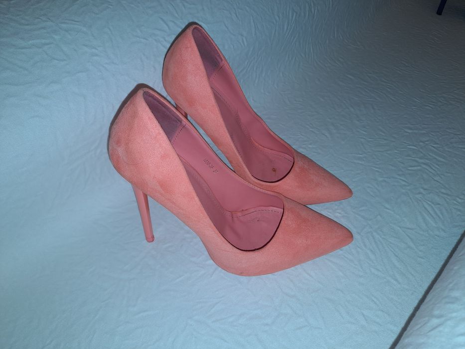 Buty szpilki ze skóry