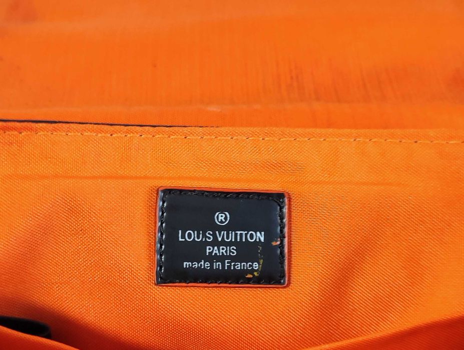 Męska torebka listonoszka LV