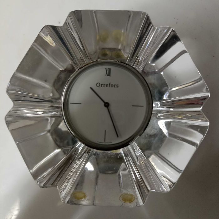 Magnificent Orrefors Table Clock