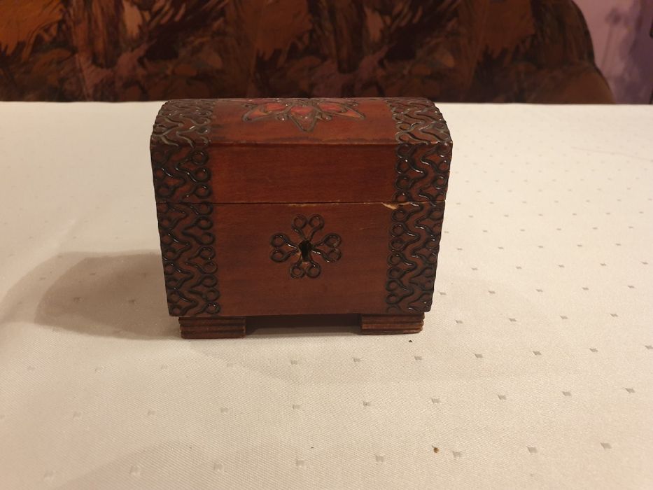 Drewniana szkatułka hand made art deco