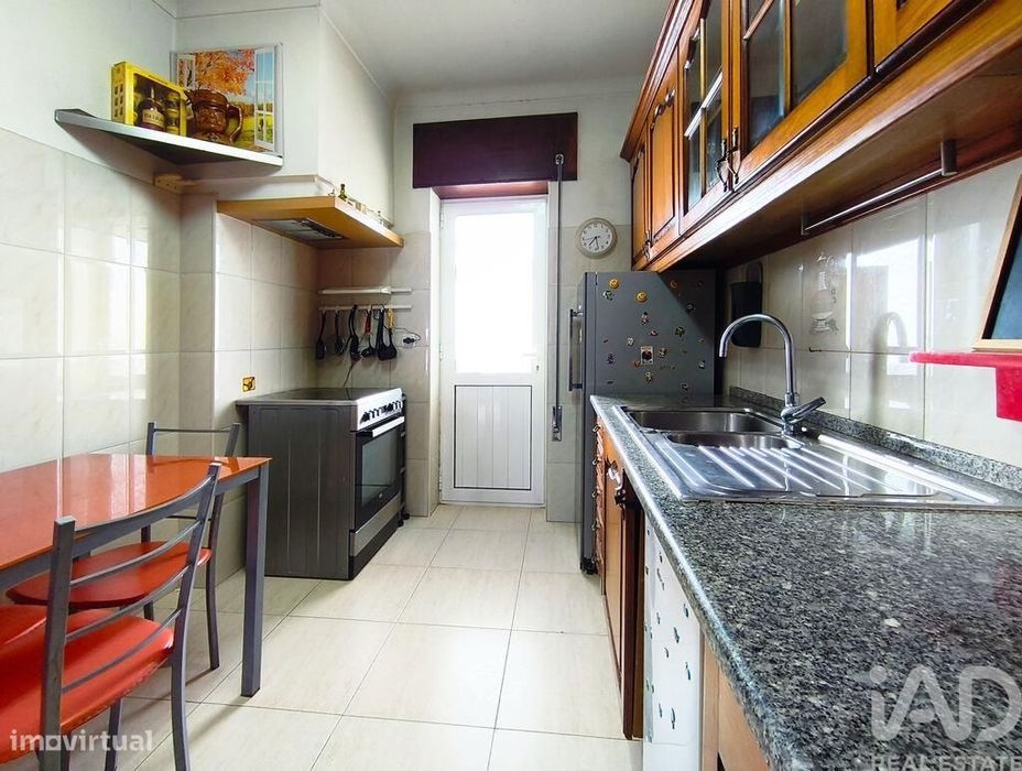 Apartamento T3 em Darque de 77,5 m2