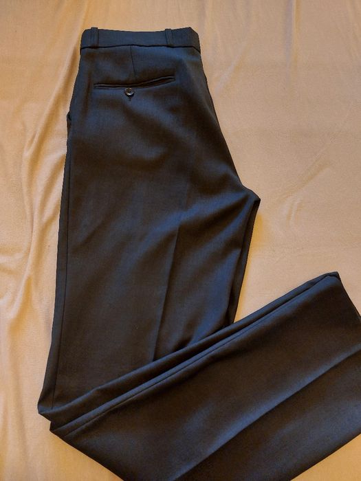 Czarne spodnie garniturowe