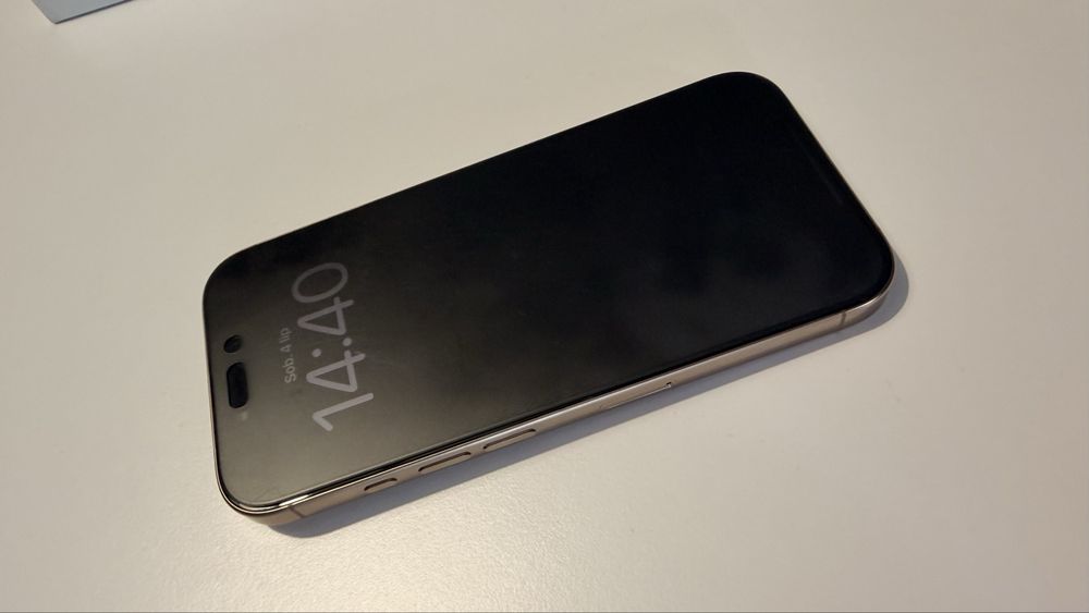 Iphone 16 Pro, stan bardzo dobry.