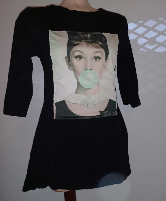 Sweat shirt preta com bolsos