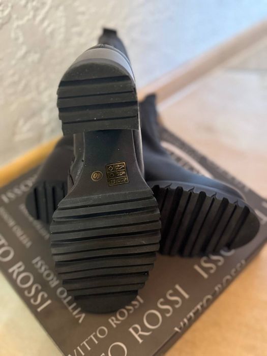 НОВЫЕ ботинки Vitto Rossi размер 40