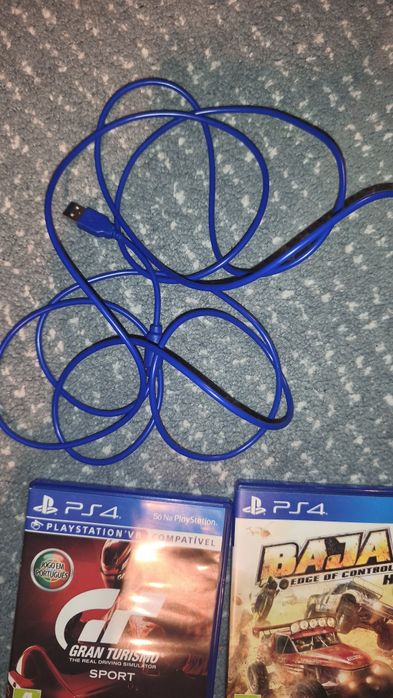 Comando PS4 avariado + Base carregamento + 2 jogos + carregador