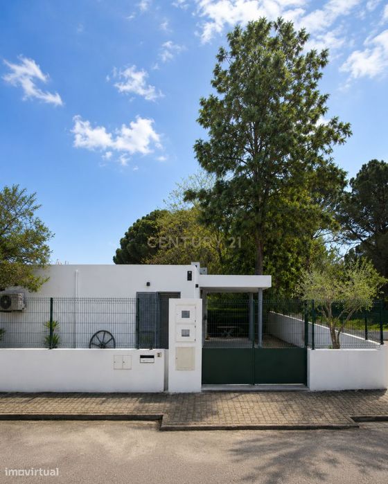 Um refúgio no Alentejo com potencial para sonhar e investir