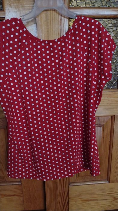 Bluzka czerwona roz. XXXL