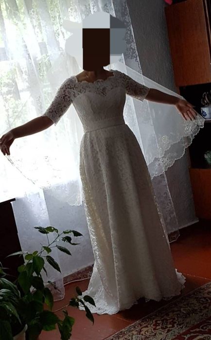 Весільна сукня ( 46 розмір)