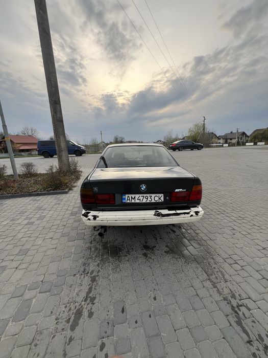 Продам Е34 2,4дизель