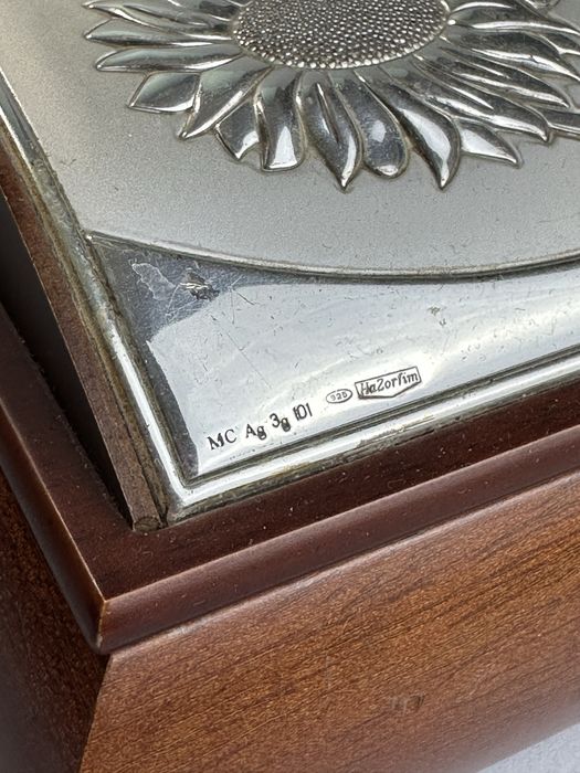 Шкатулка с подсолнухами, дерево + серебро 925