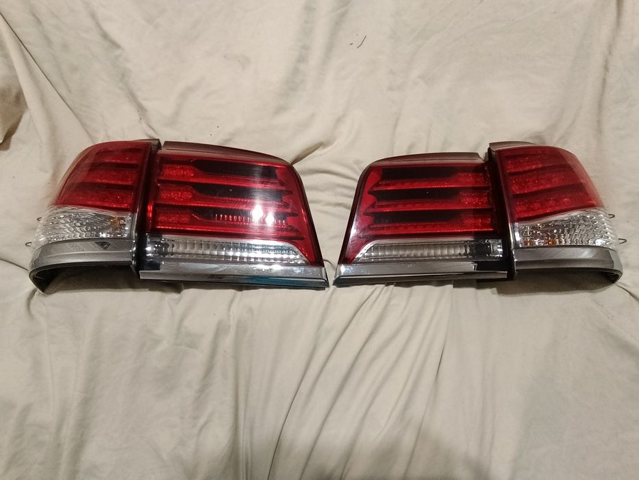 Задние фары Лексус 570