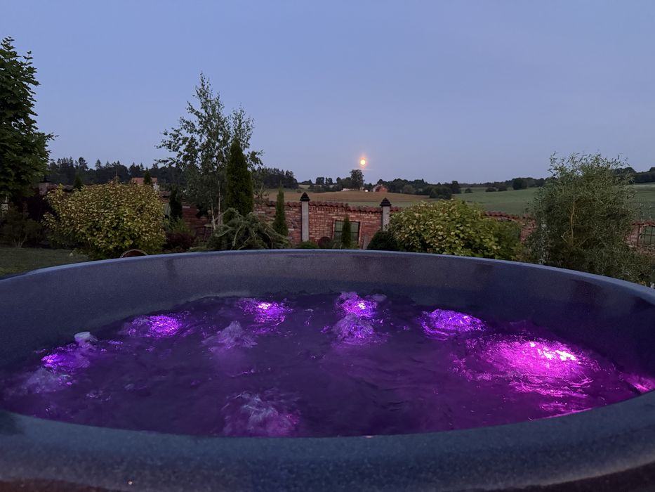 Mobilna Balia do wynajęcia / relaks na kółkach moblina sauna