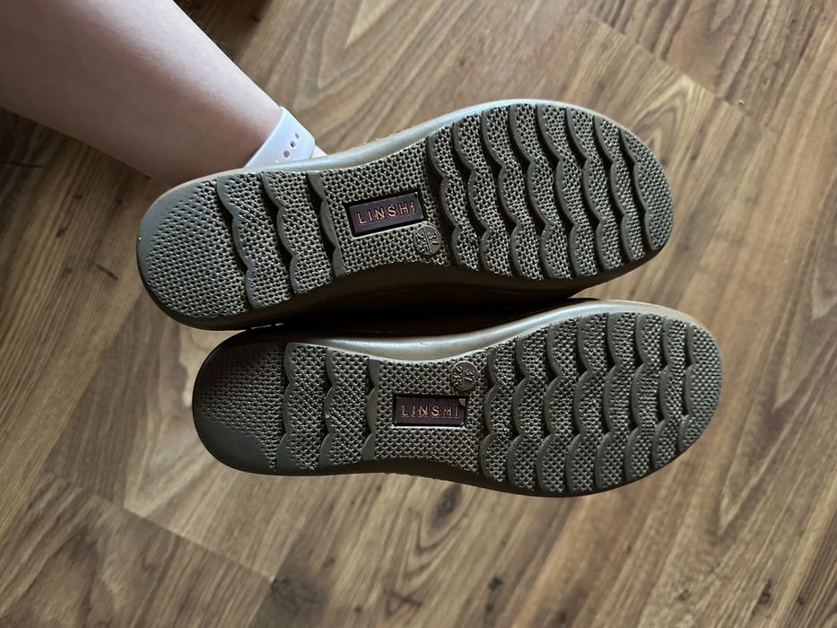 Brązowe buty wsuwane z kokardką 37 linshi