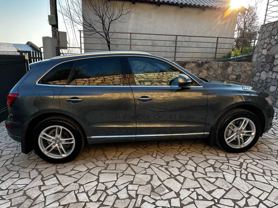 Продам Audi Q5 2016