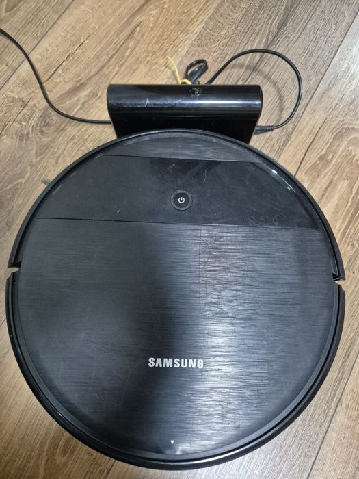 Робот-пилосос Samsung миючий