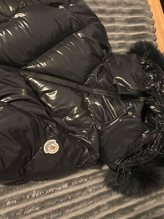 Kurtka zimowa Moncler z futrem s