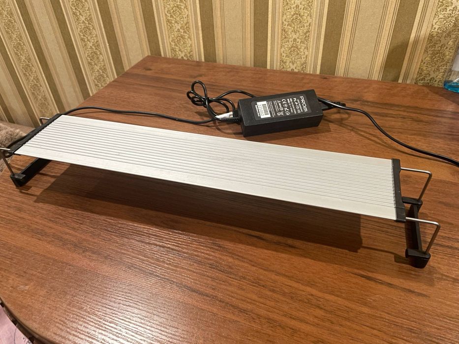 НОВИЙ LED світильник Ptero Ray 45-50 для акваріума шириною до 60 см