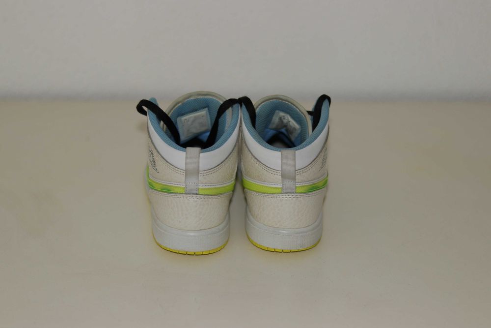 Sapatilhas Nike Air Jordan 1 Mid SE Warped Swoosh