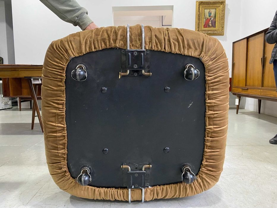 Pousa pés Afra & Tobia Scarpa Modelo Soriana | Cassina