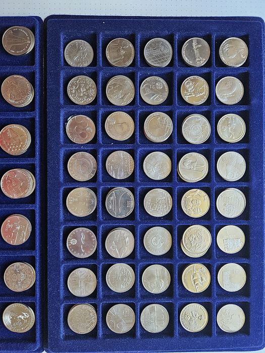 Vendo moedas Comemorativas UNC 2,5€